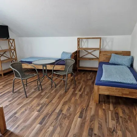 Nahe Berlin Fuer Bis Zu 8 Monteure شقة *